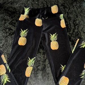 Gold sheep Black Pineapple Print Leggings